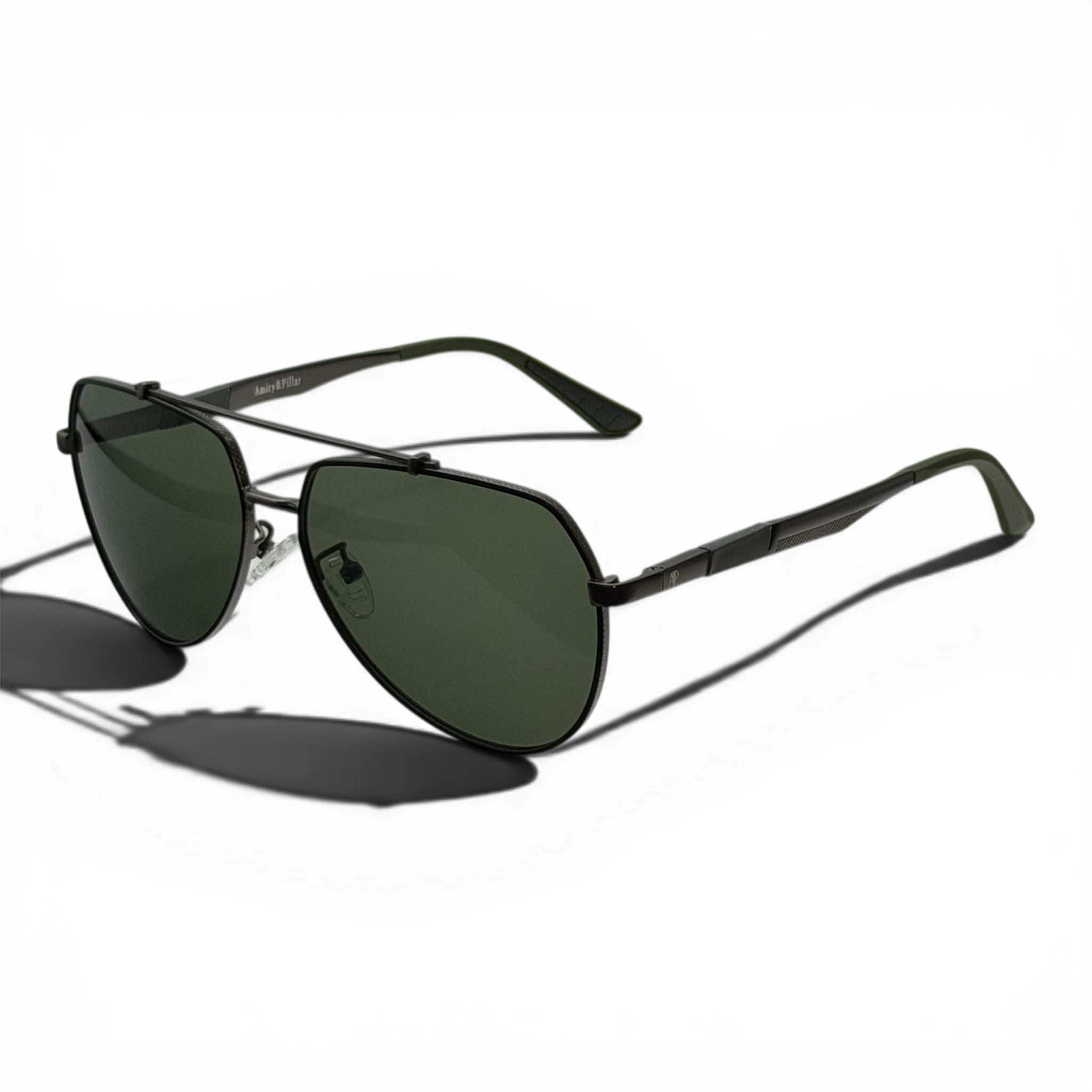 Perseaus green black transparent web.png