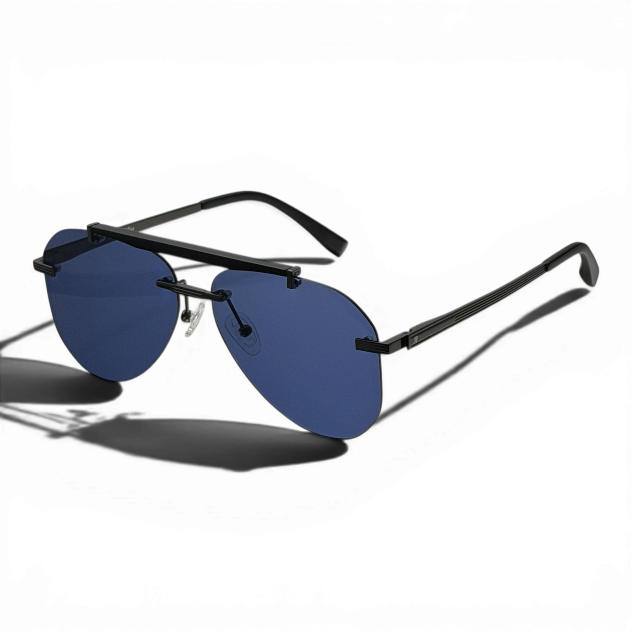 Icarus Matte black transparent web.png