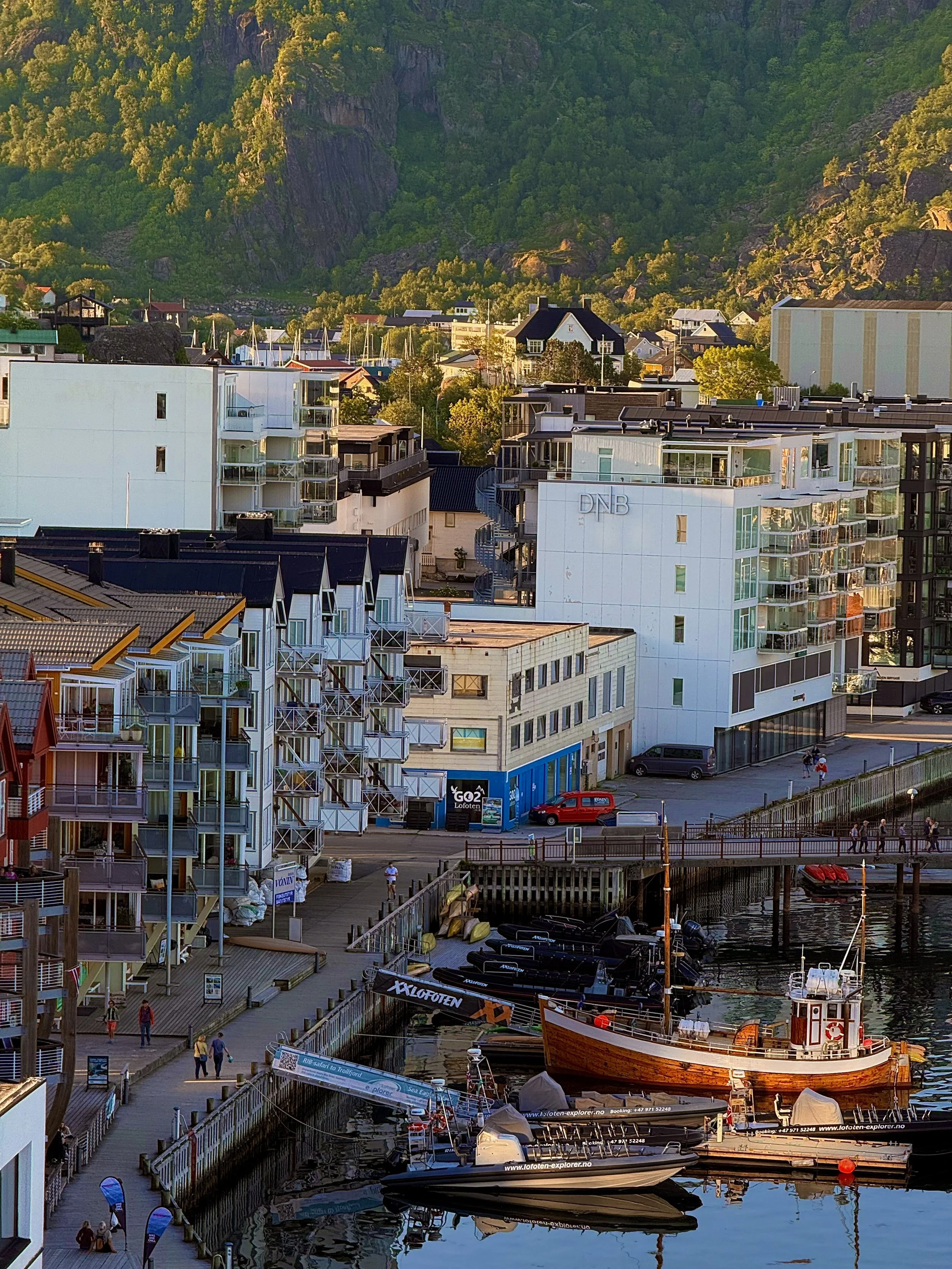 Svolvær Walking Tour