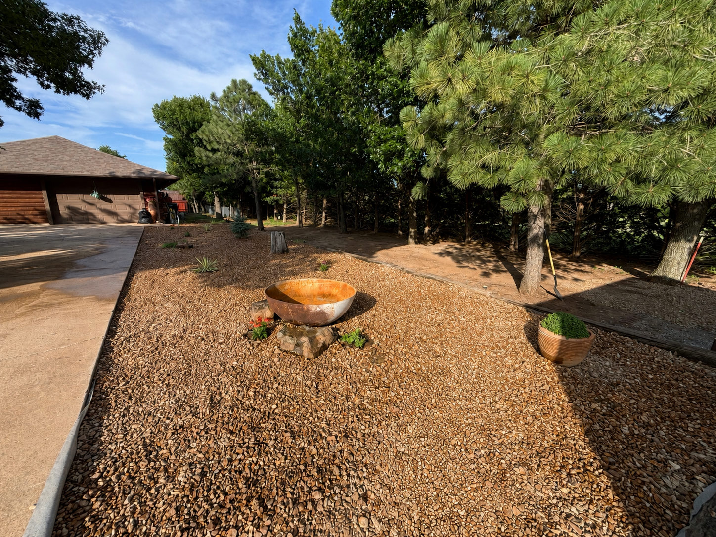 Custom landscape design and install around Chickasha, Ok and surrounding areas!