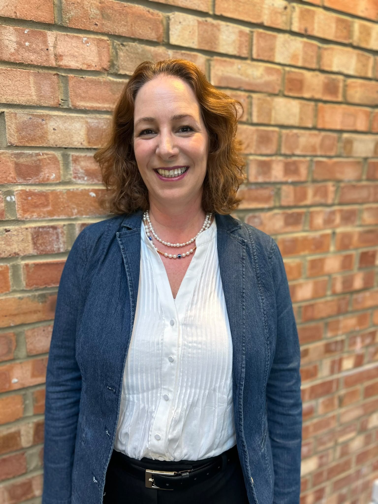 Dr Michelle Reshef-Ash, founder of Dementia Prevention UK, offering practical online support for brain health, memory concerns and dementia risk.