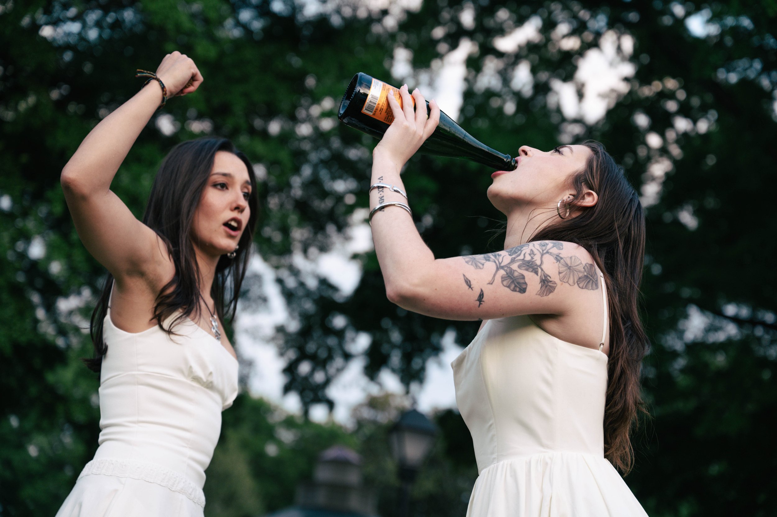 richmond-graduation-photos-champagne-hannah-louise-photo.jpg