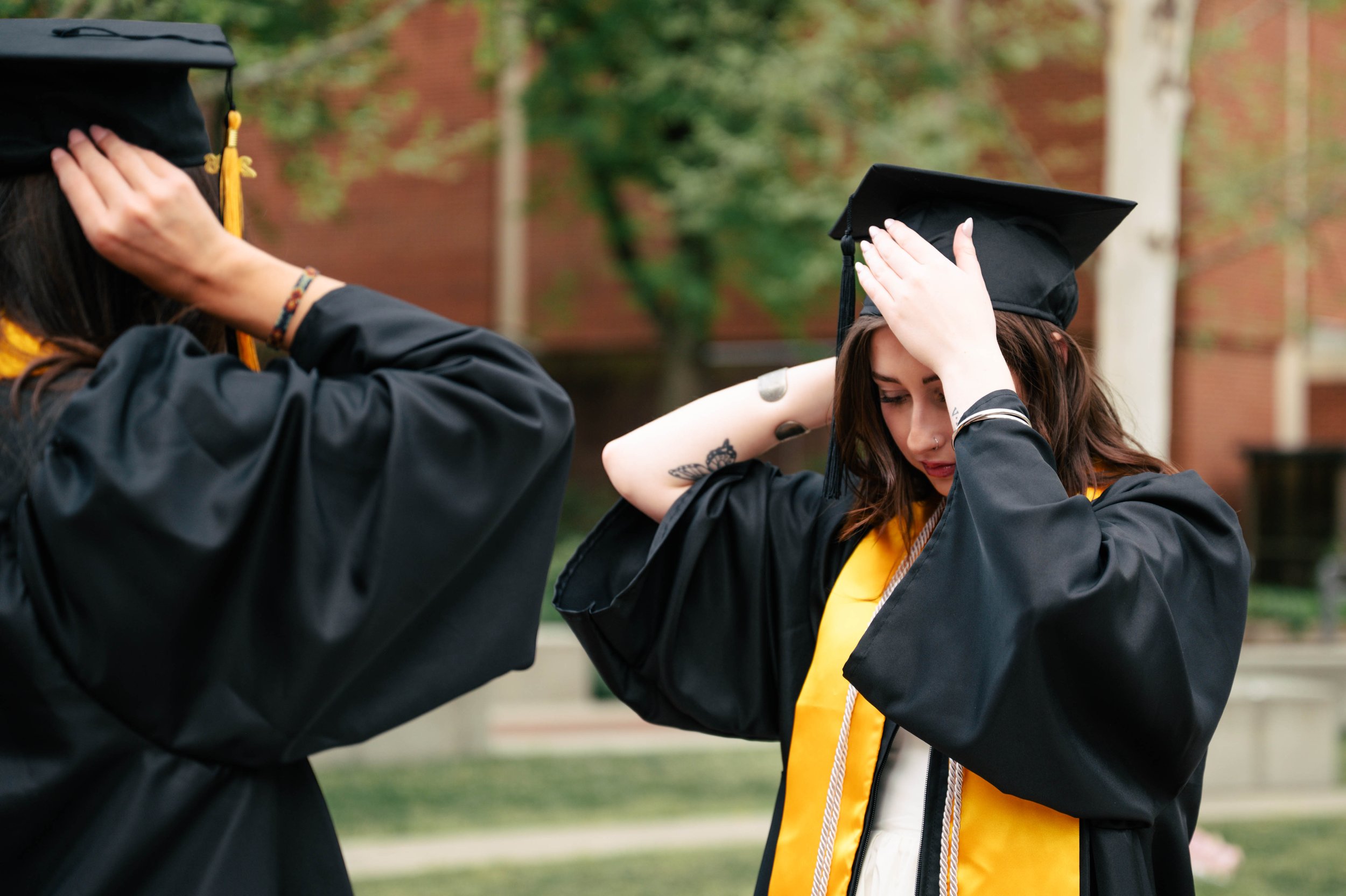 richmond-va-vcu-grad-session-sign-best-friends.jpg