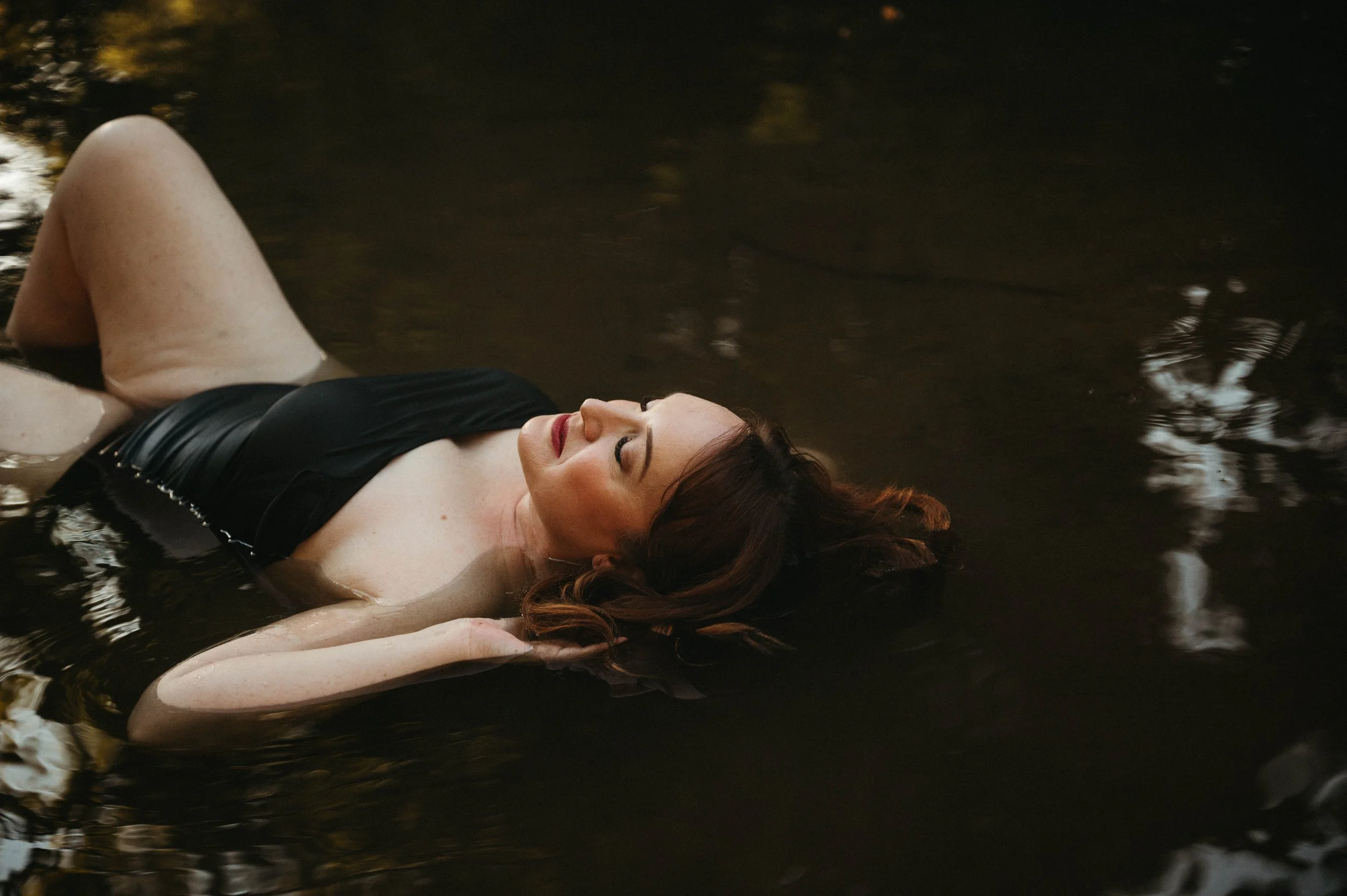 in-water-boudoir-portrait-richmond-virginia.jpg