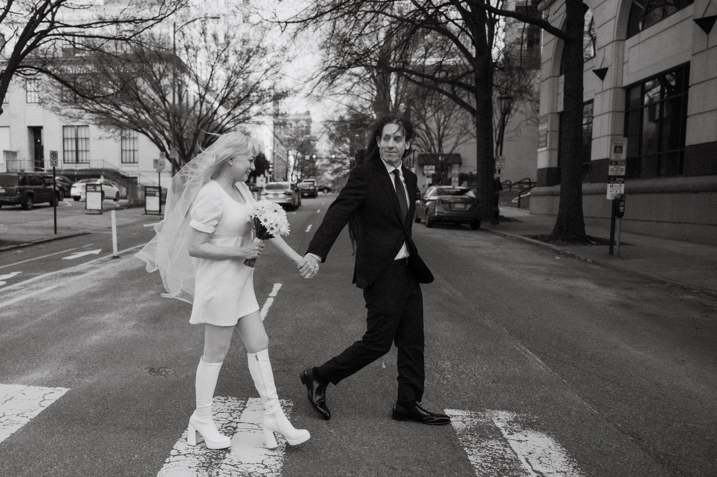 Richmond Elopement at Lucky in Love Chapel | Hannah Louise Photo