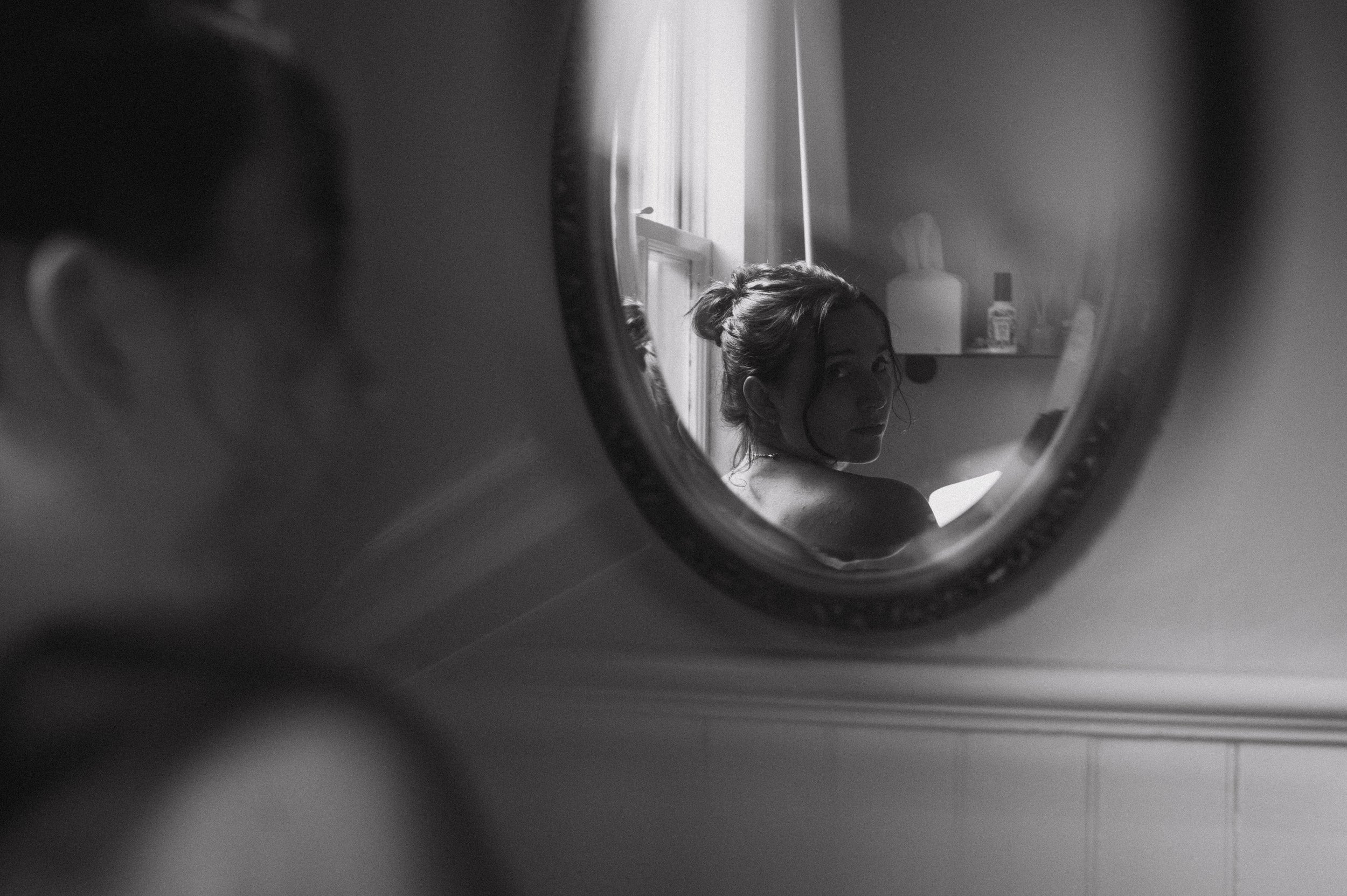richmond-boudoir-photographer-soft-natural-light-03.jpg