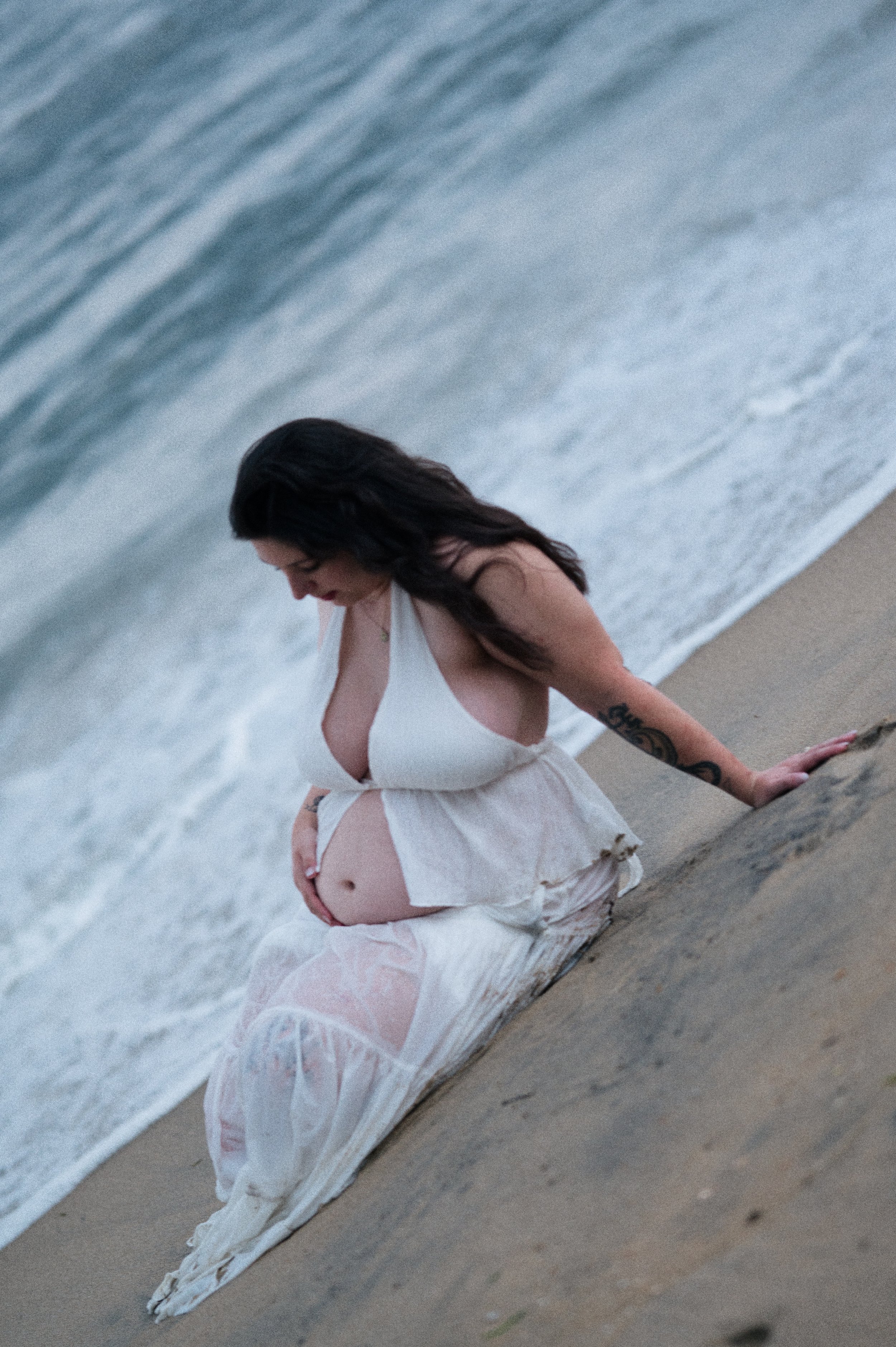 virginia-beach-maternity-session.jpg