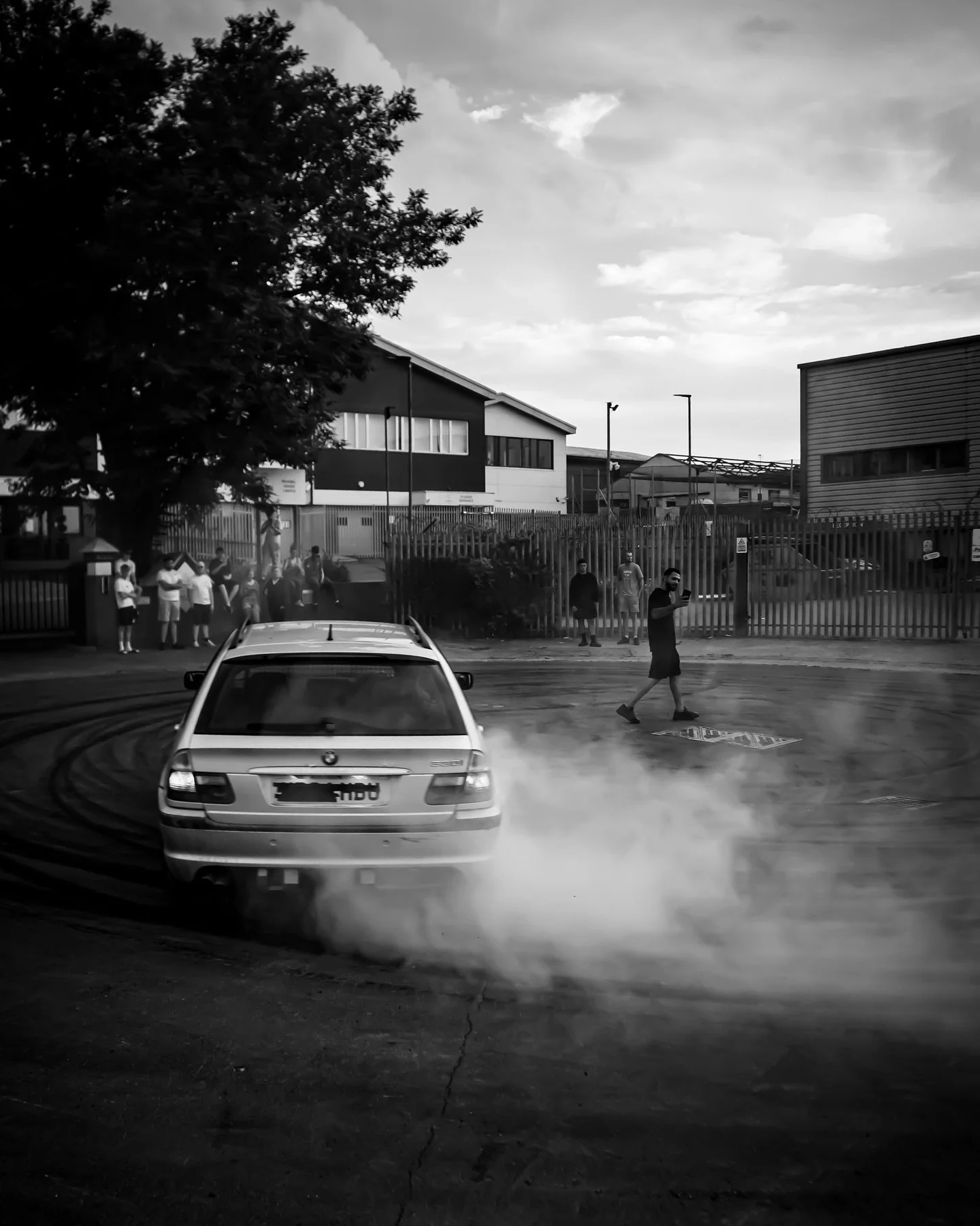 Sunday funday😳
@headturnersuk 
@city_smokersuk 

#drift #bmw #mexico #photography #cars #golfgti #fiesta