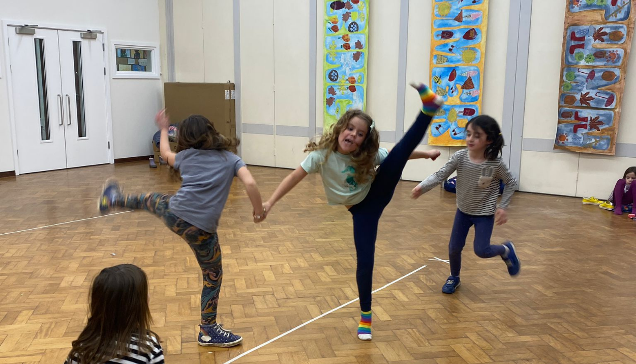 Primary school wellbeing workshop encouraging confidence and self-expression.