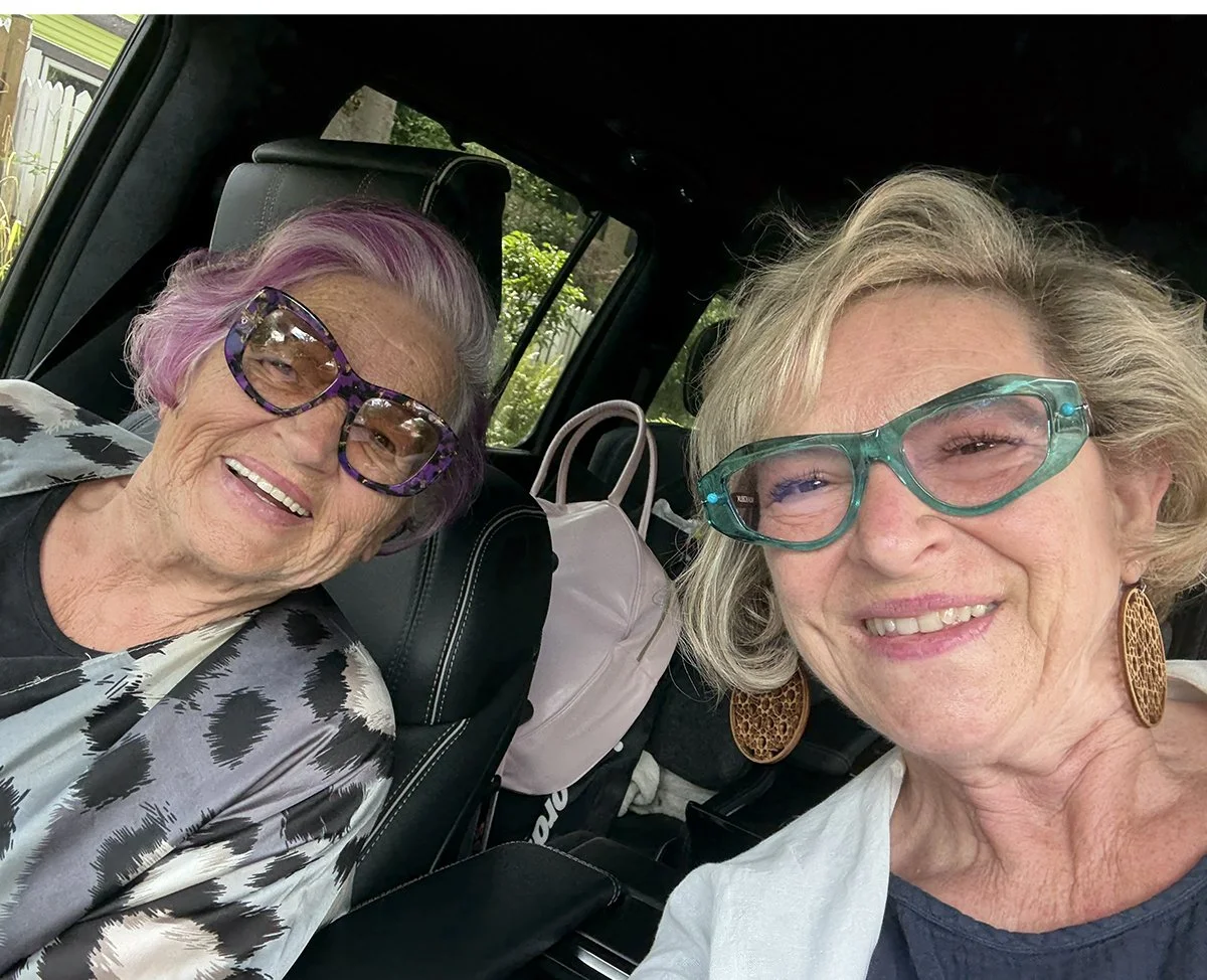 Dinka and Mira in car.jpg