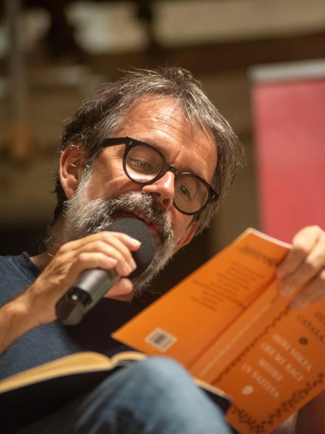 Come abbiamo scoperto ieri sera, @catalanoguido &egrave; ancora un sex symbol. E la piazza, ad Albissola, lo ha confermato senza troppi dubbi.

Ogni volta che mi baci muore un nazista esce nove anni dopo la prima edizione. Non ha aspettato il decenna