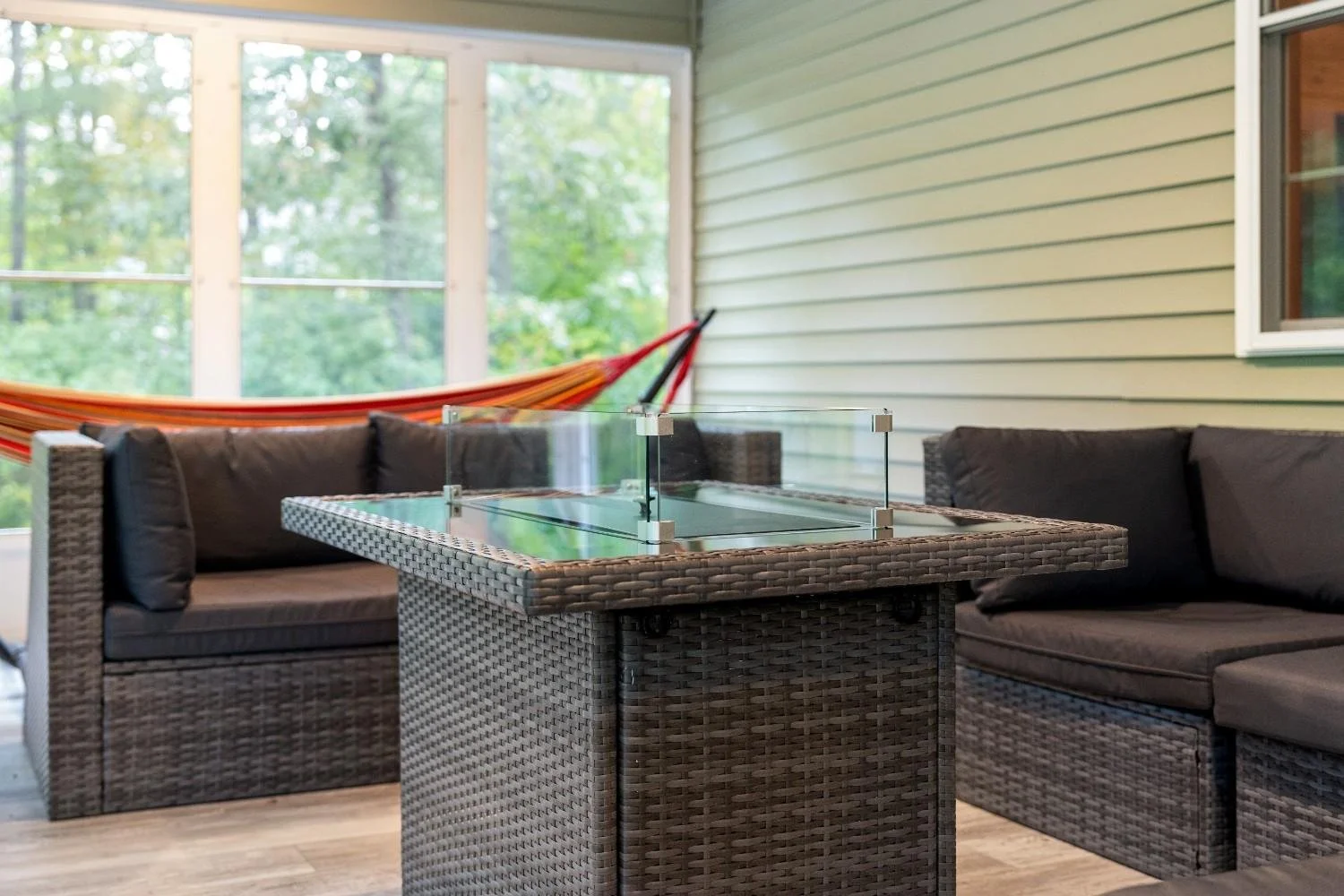 182TIMBERSHORE_ScreenedPorch2.jpg