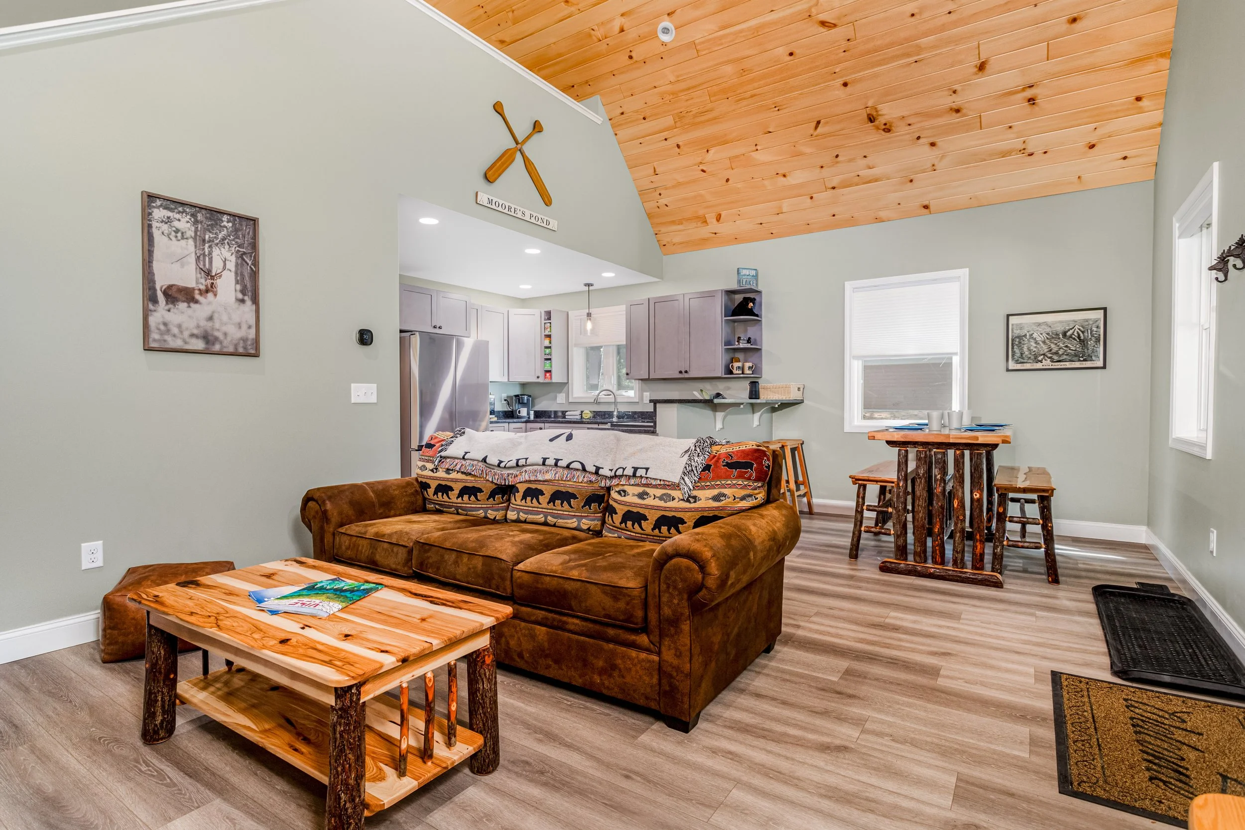 211 MCGREW_LivingRoom (2).JPG