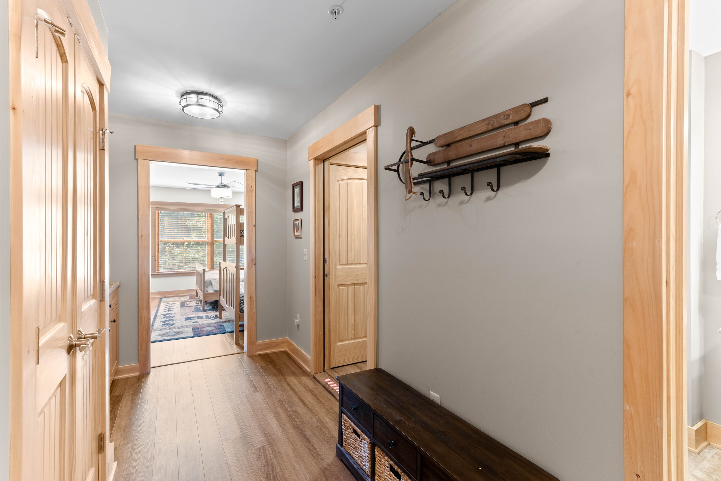 1203 Cranmore Decor(8).jpg