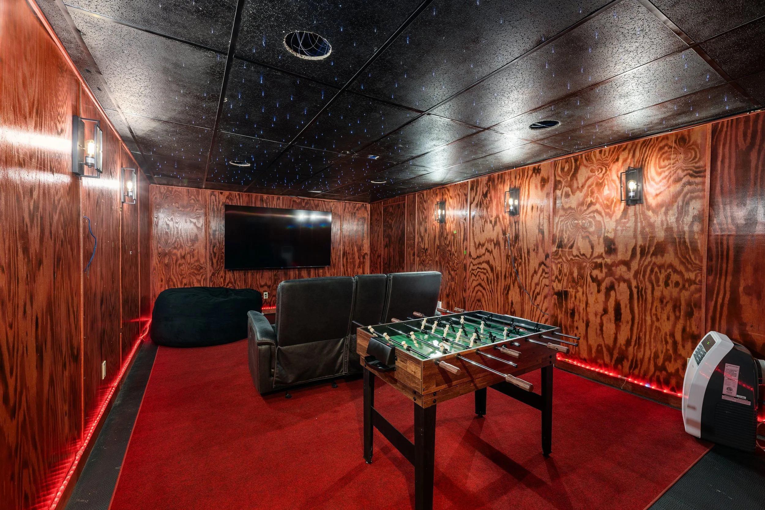199 SILVER PINE_MediaRoom (2).jpg