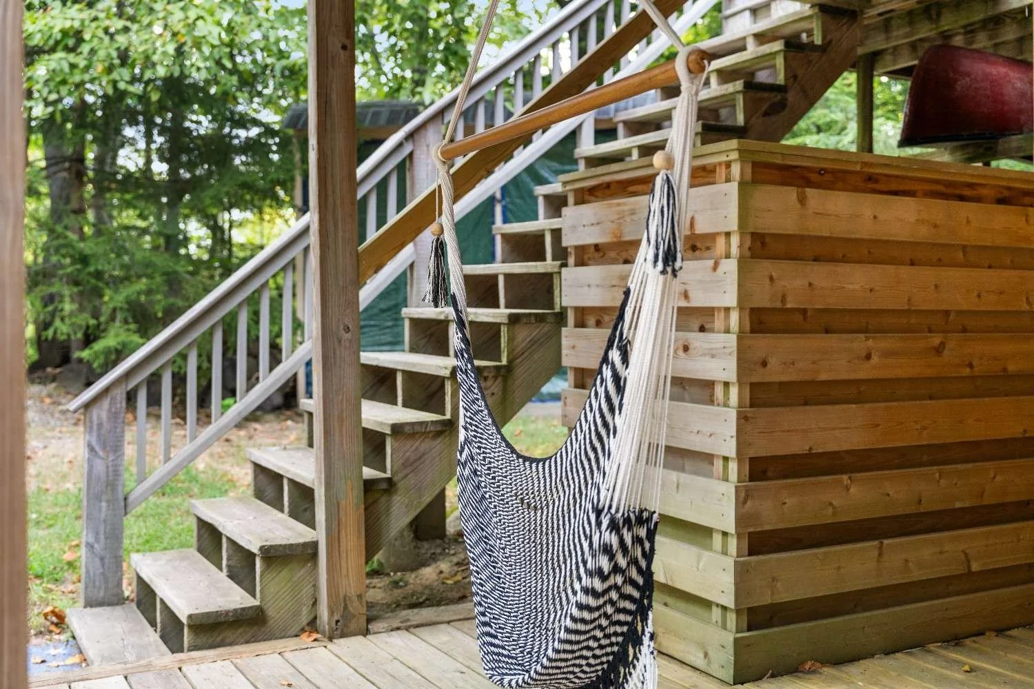 47ASPENDRIVE_Porch2.jpg