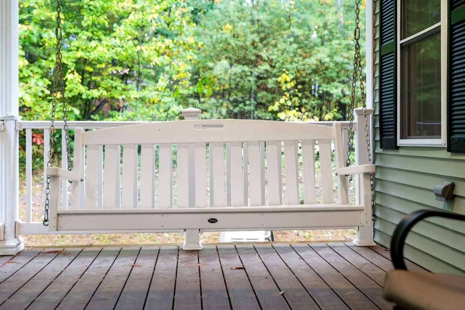182TIMBERSHORE_Porch6.jpg