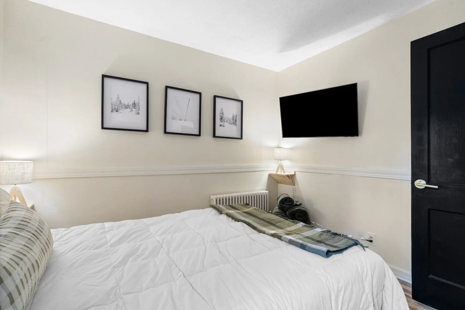 131GROVEST_BEDROOMS2.jpg