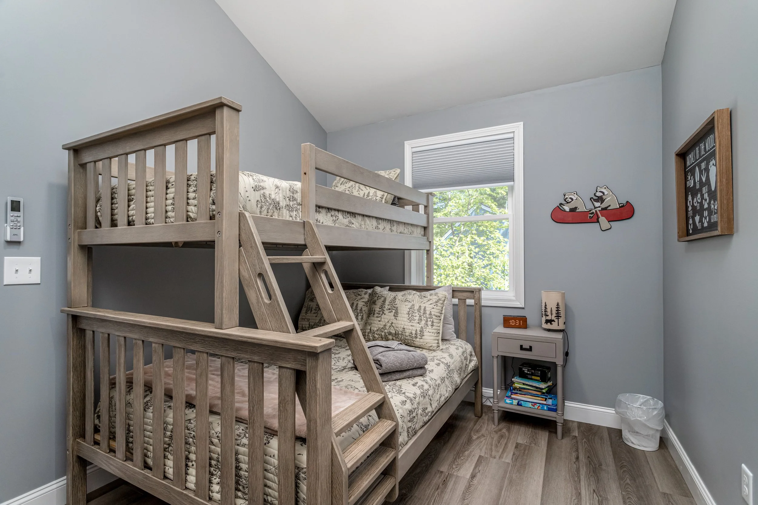 211 MCGREW_Bedrooms (10).JPG