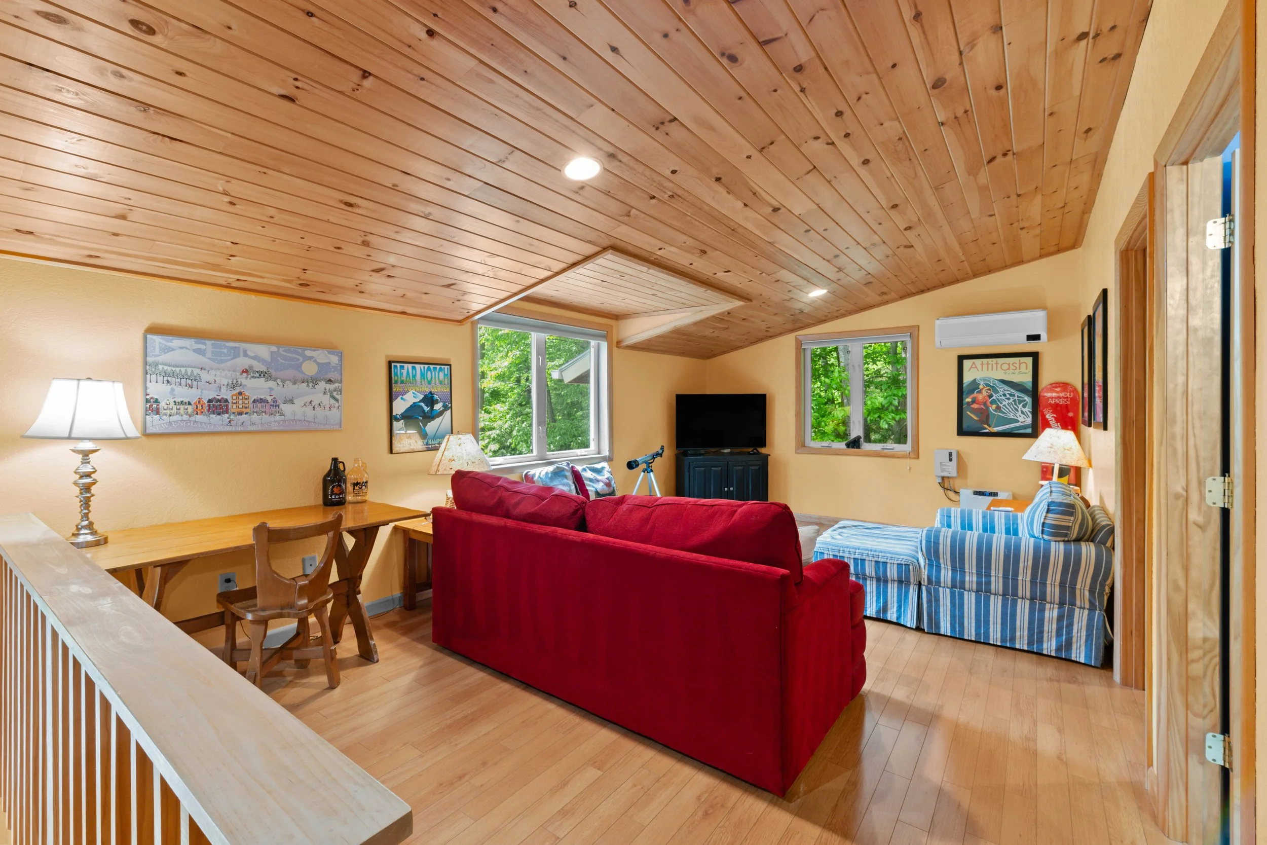 160CoveredBridge_UpstairsLoft (1).jpg