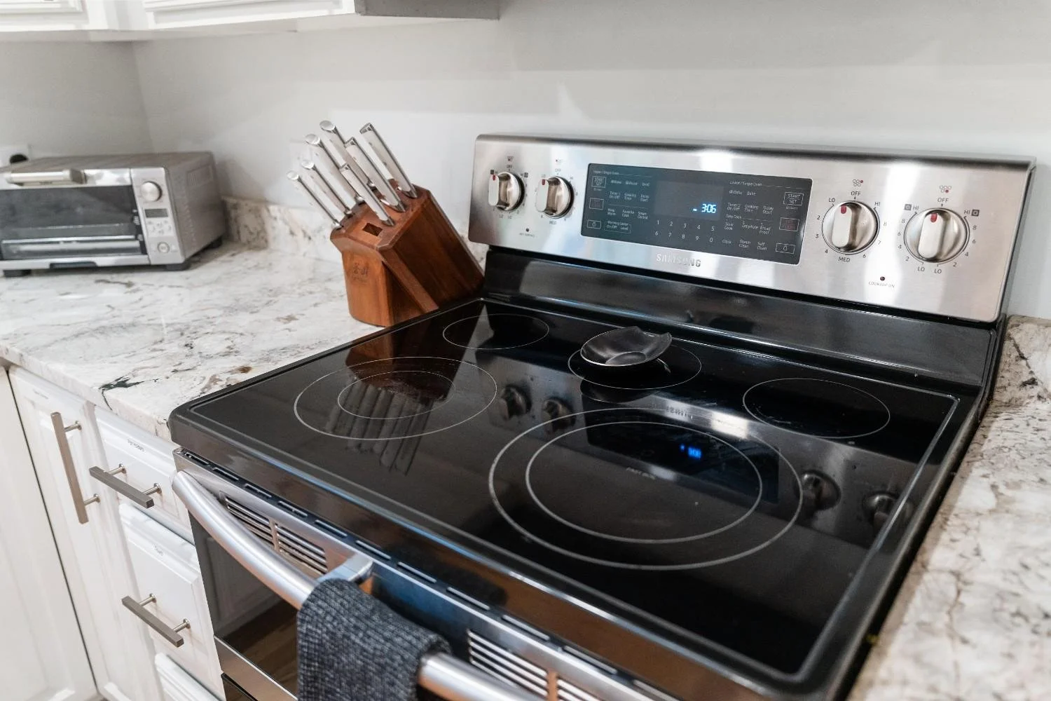 182TIMBERSHORE_Kitchen17.jpg