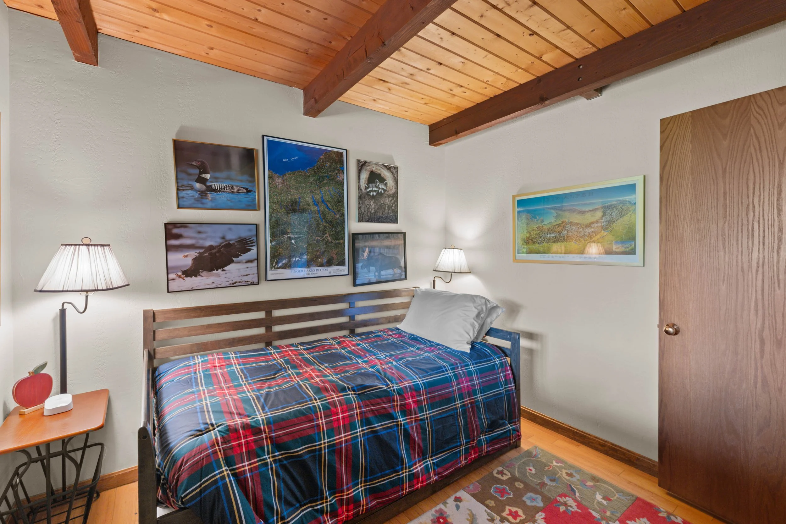 160CoveredBridge_Bedrooms (8).jpg
