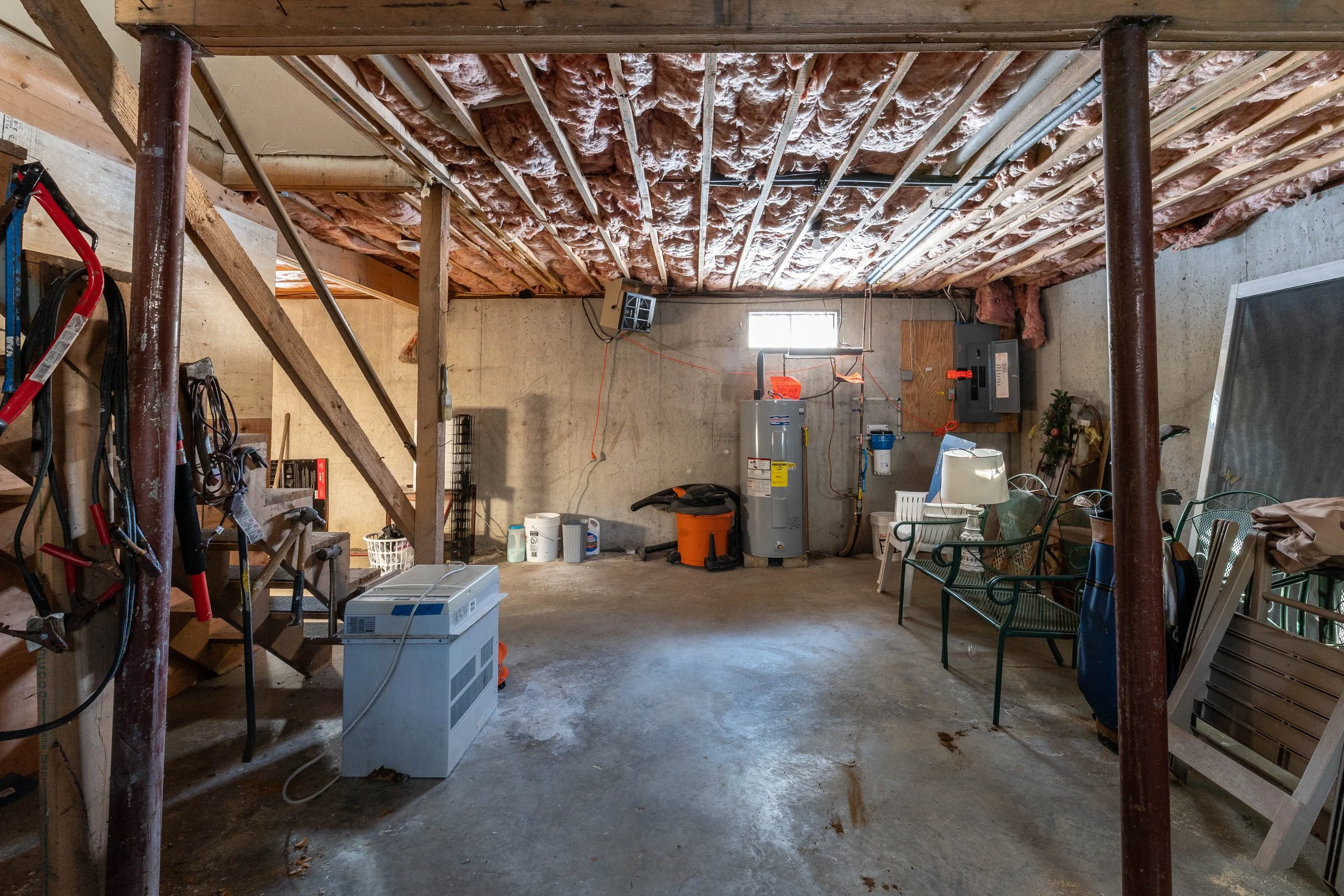 48RIVERSBEND_basement (3).jpg