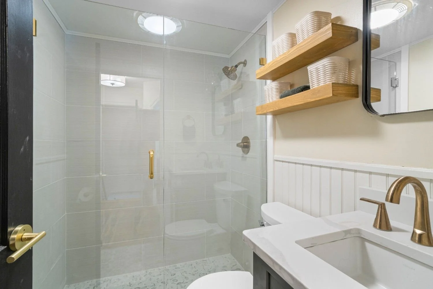 131GROVEST_BATH1.jpg