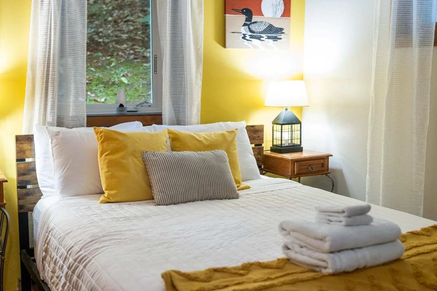 47ASPENDRIVE_Bedroom1.jpg