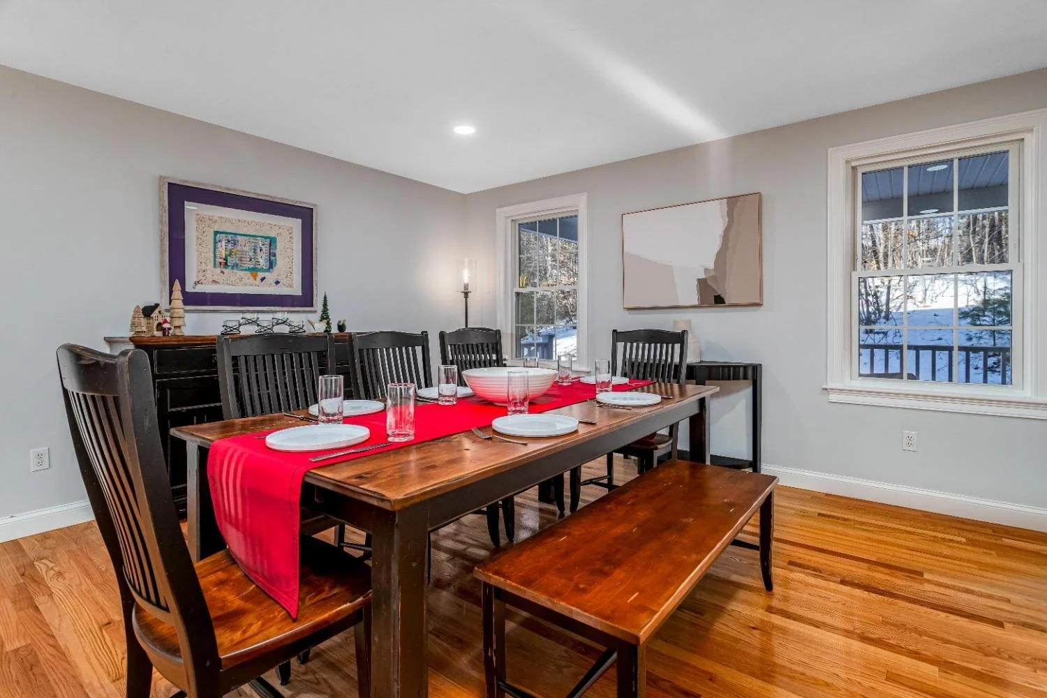 182TimberShoreDrDiningRoom.jpg