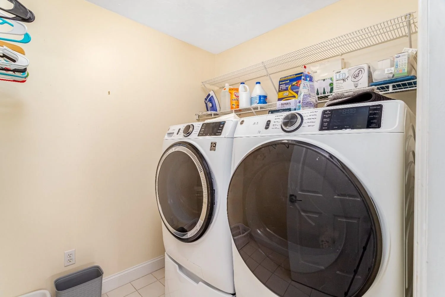182TimberShoreDrLaundry.jpg