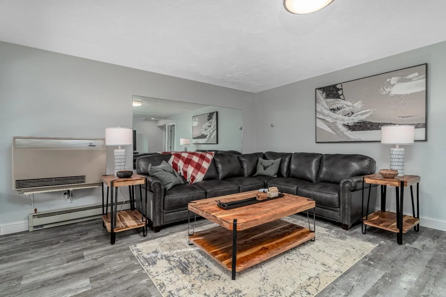 182TimberShoreDrLivingRoom22.jpg