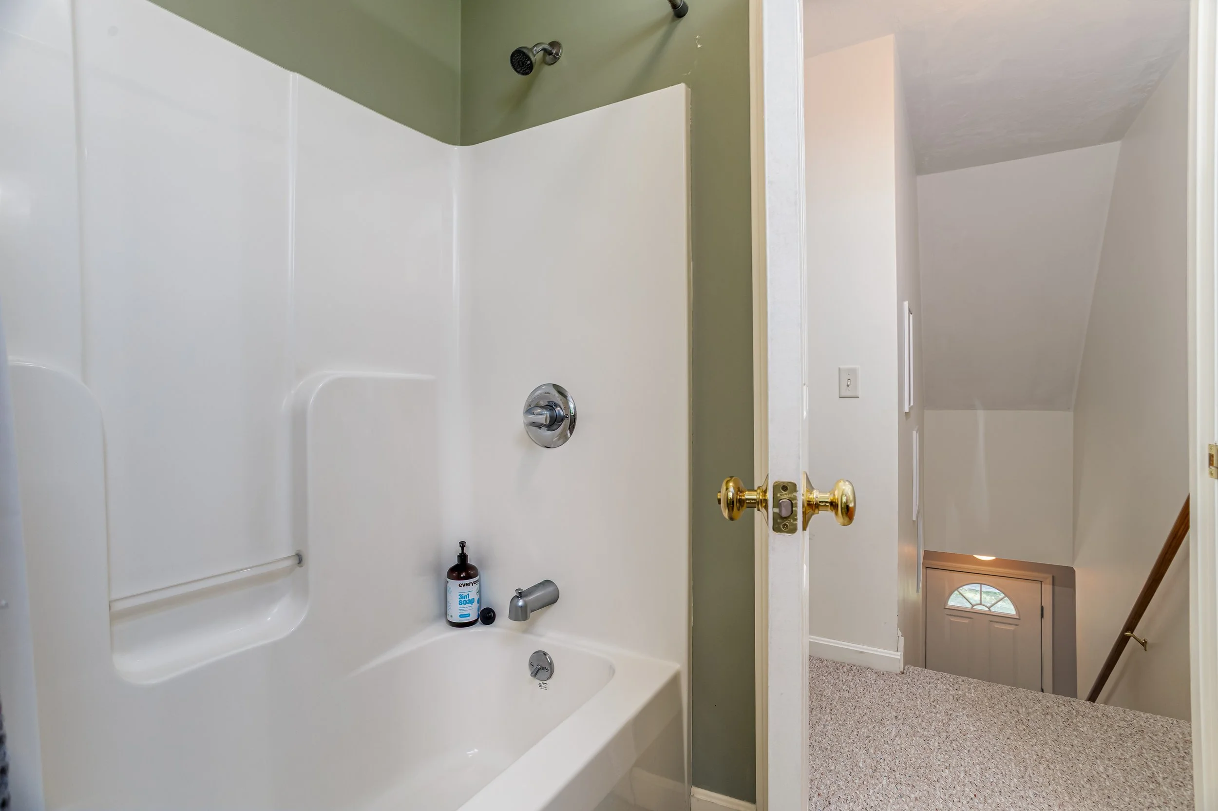 25Brookside_Bathroom (1).jpg