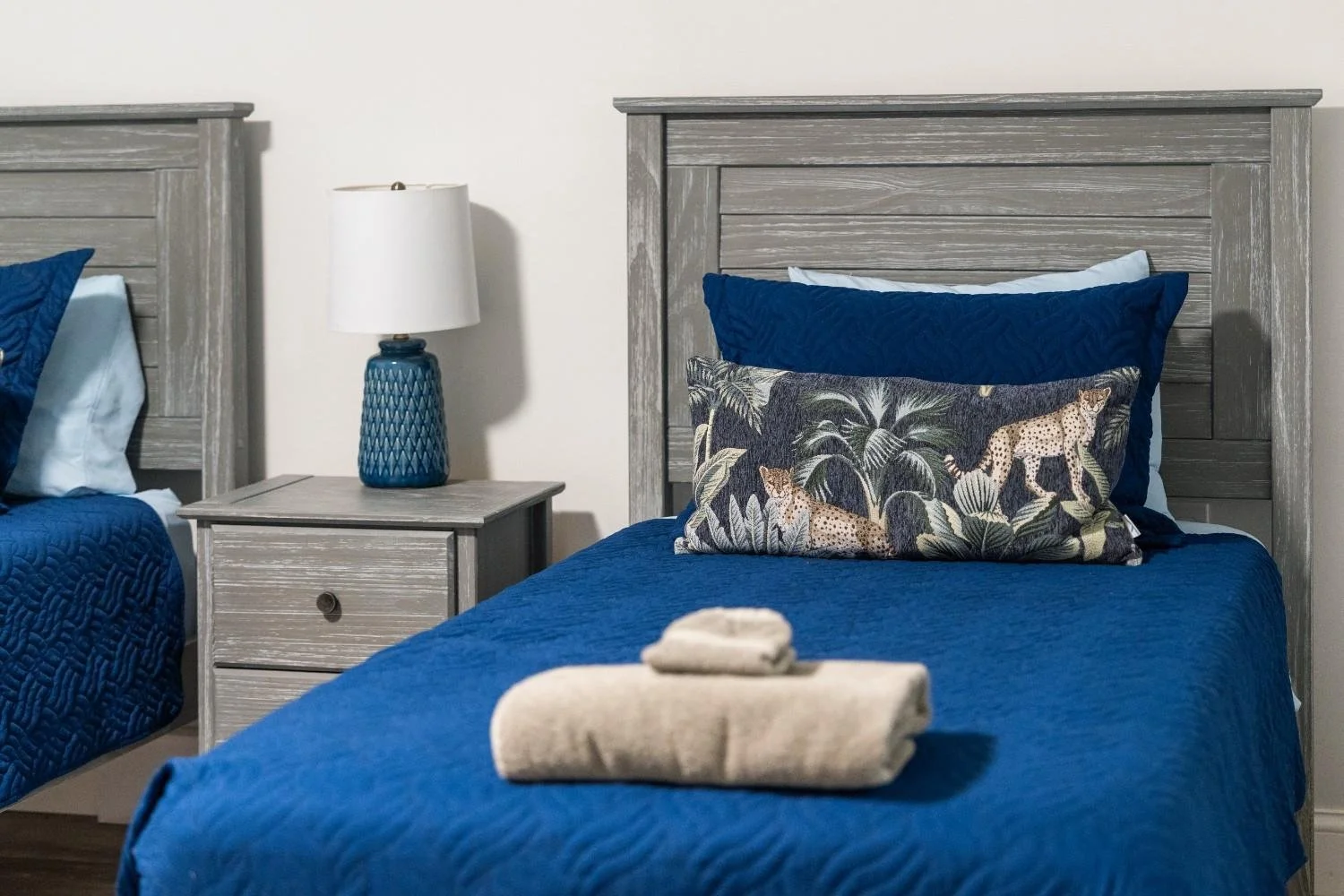 182TIMBERSHORE_Bedroom16.jpg