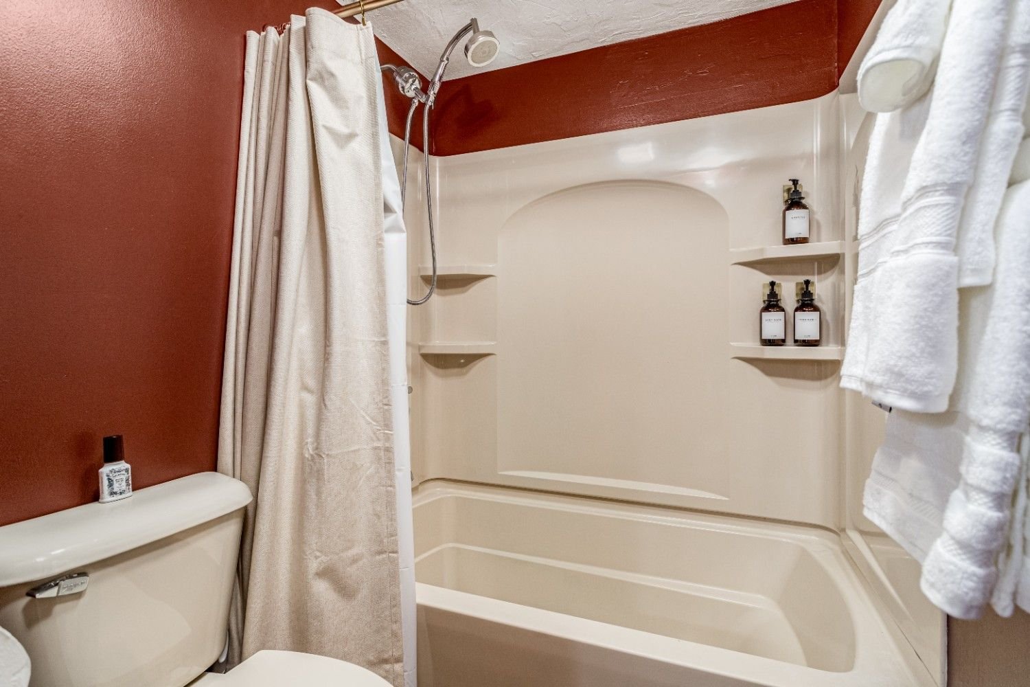 147MapleManorRdCenterConwayNH-16.JPG