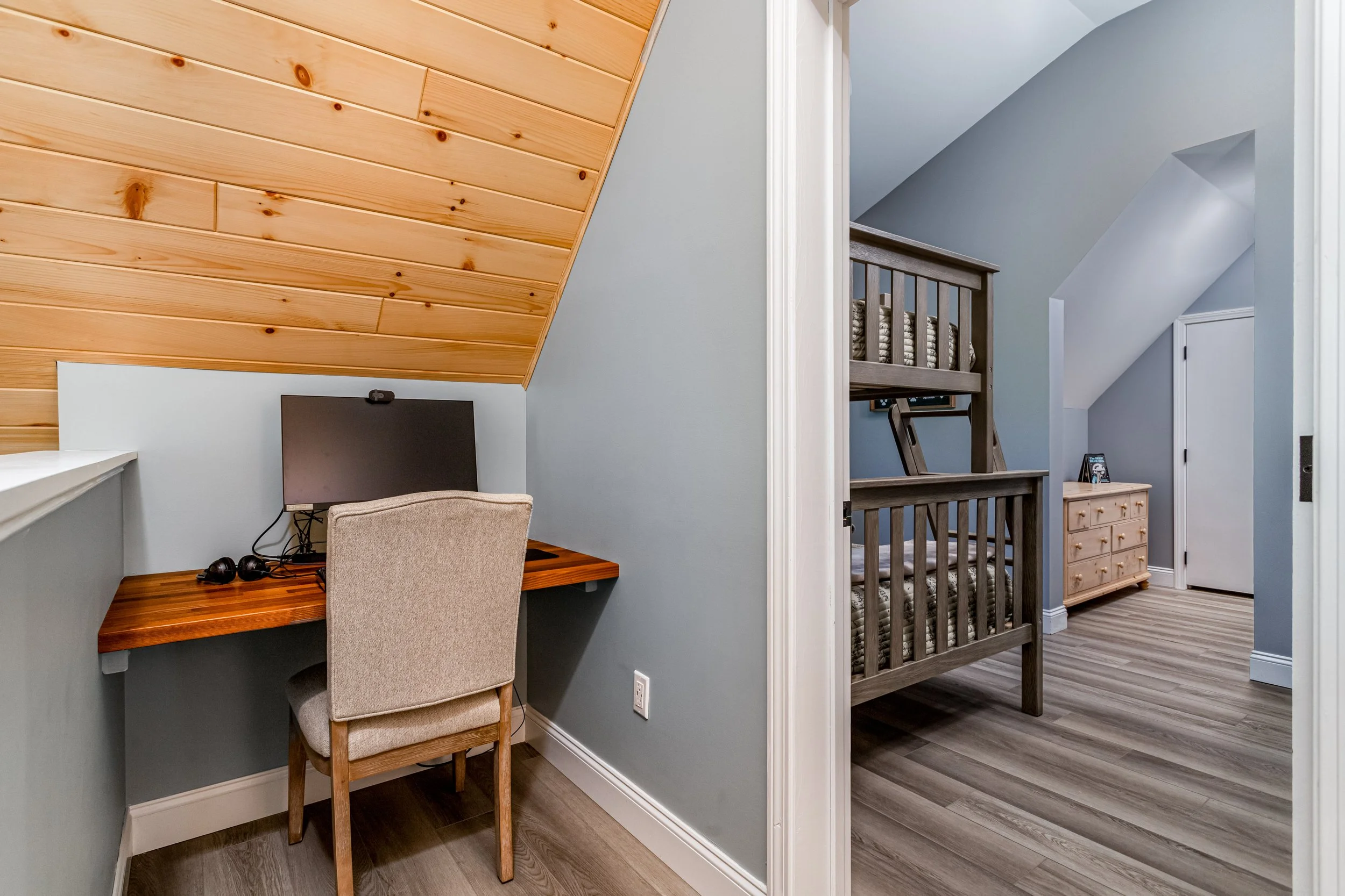 211 MCGREW_Loft (5).JPG