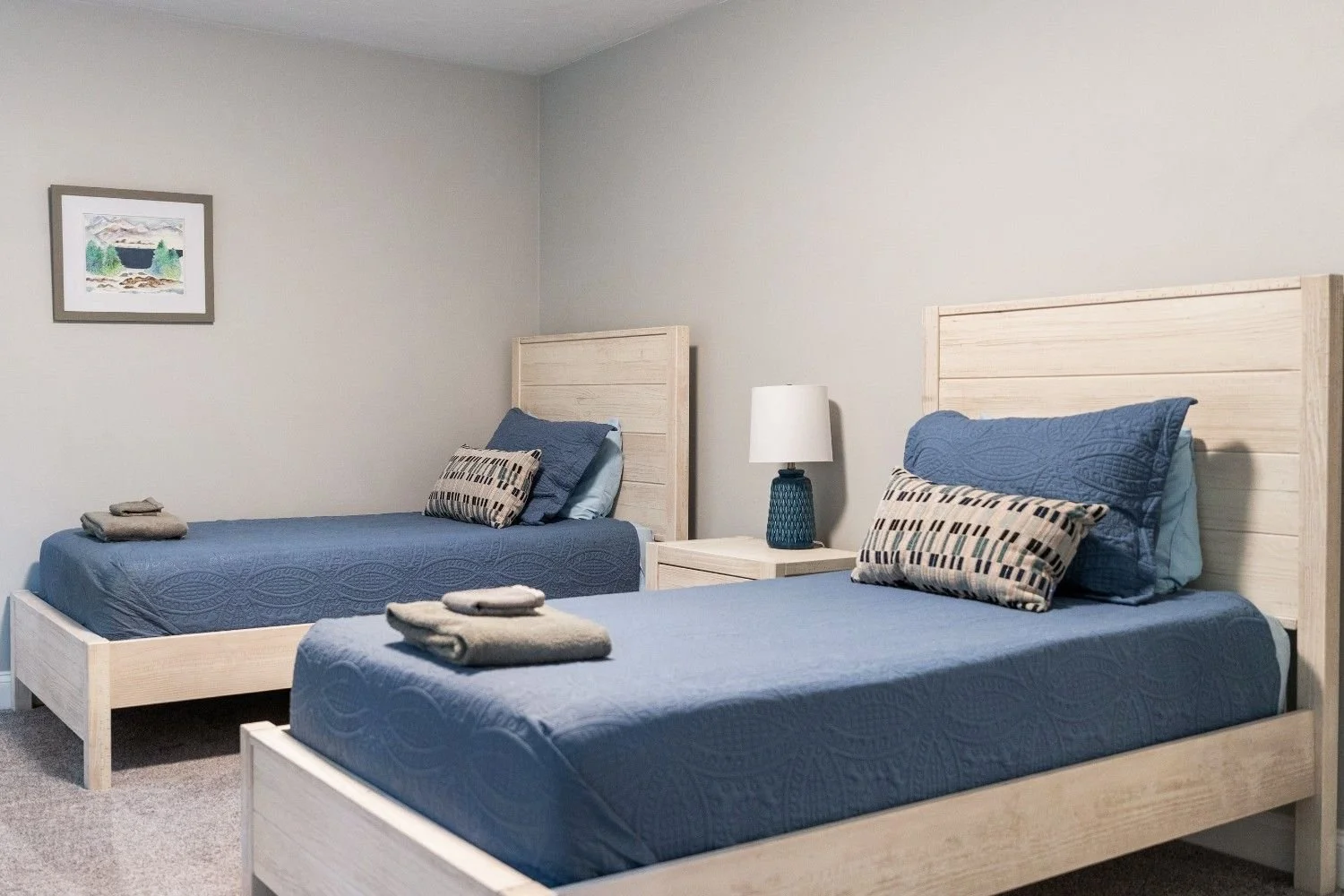182TIMBERSHORE_Bedroom11.jpg