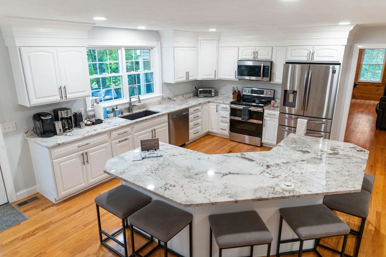 182TIMBERSHORE_Kitchen14.jpg