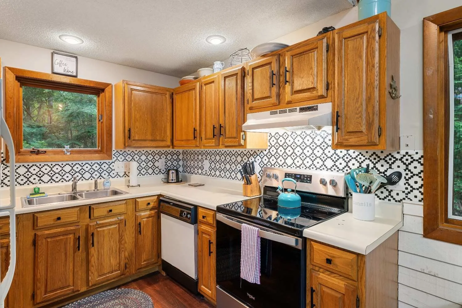 47ASPENDRIVE_Kitchen7.jpg