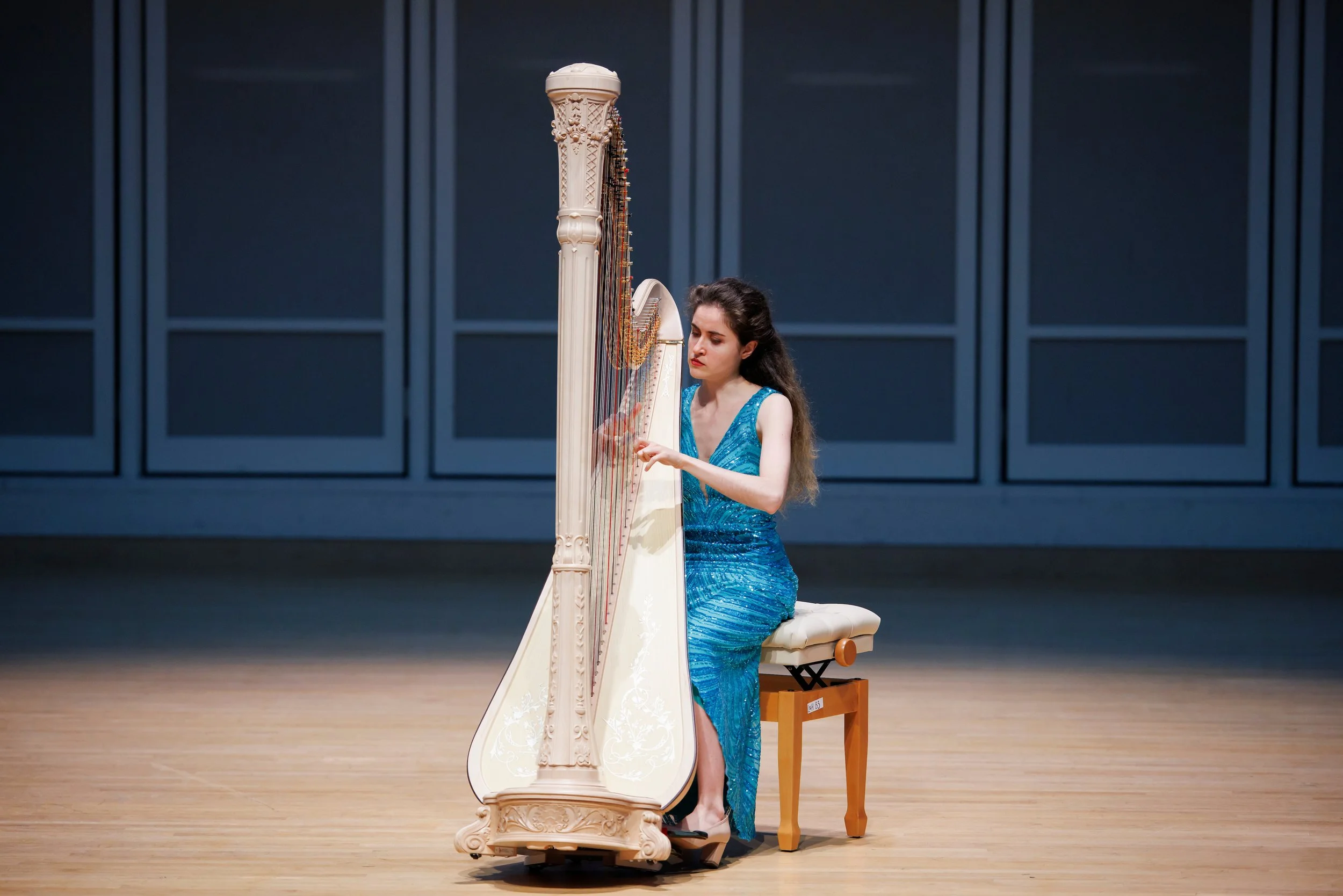 Claudia Lucia Lamanna, First Prize at International Harp Contest in Israel