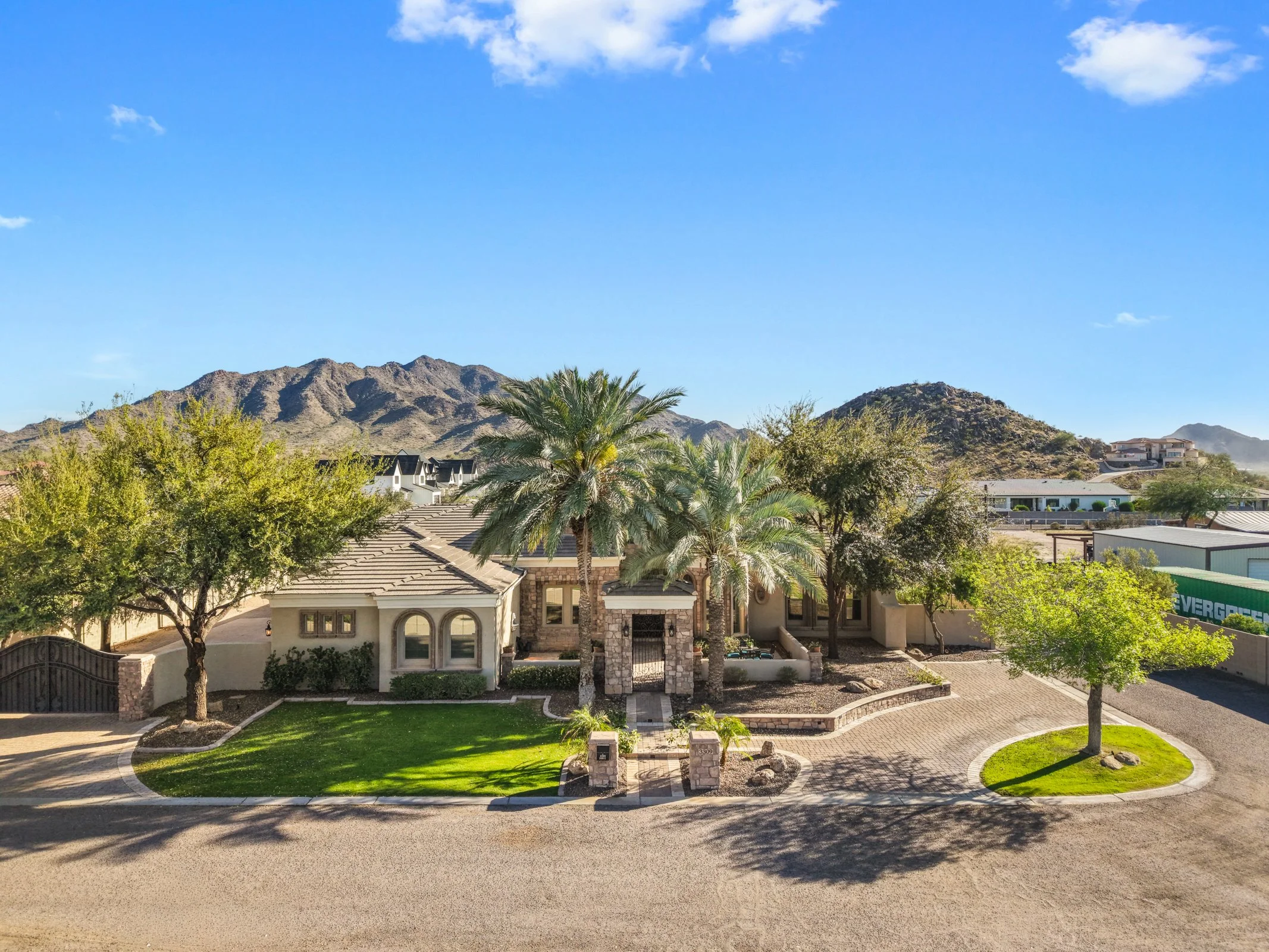 3309 E Sunnydale Dr-98.jpg