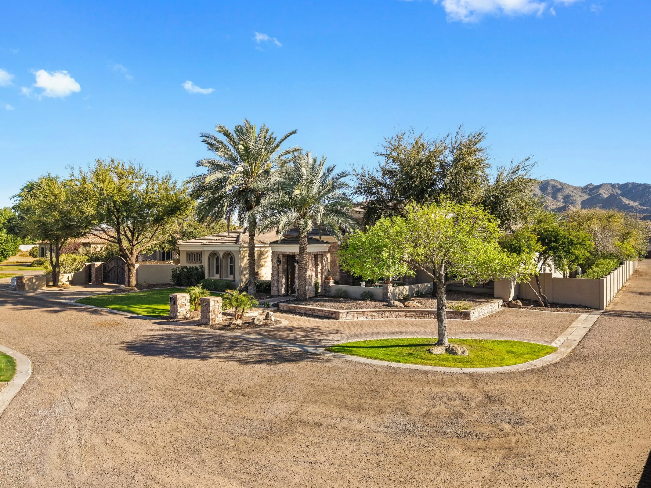 3309 E Sunnydale Dr-99.jpg