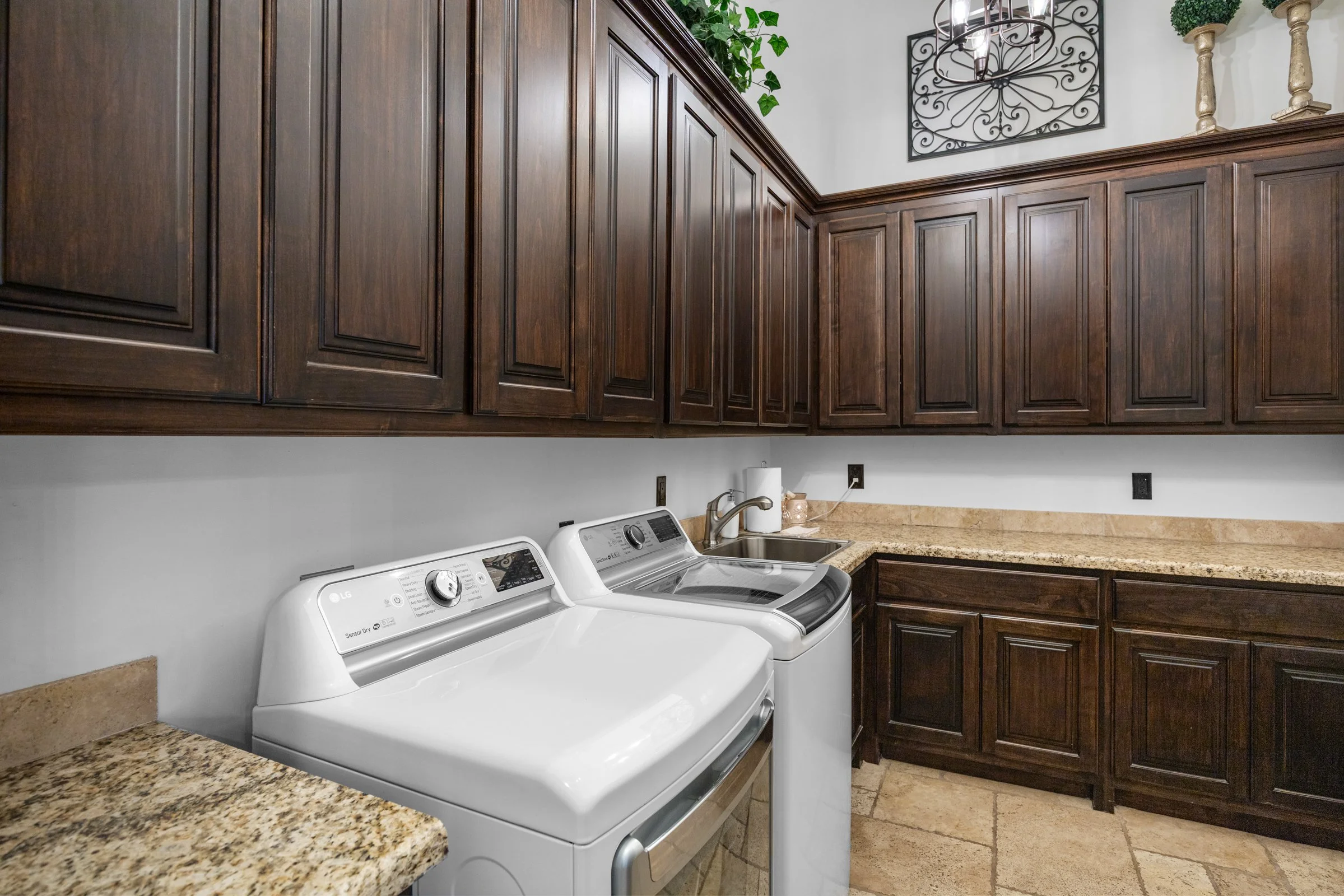 3309 E Sunnydale Dr-62.jpg