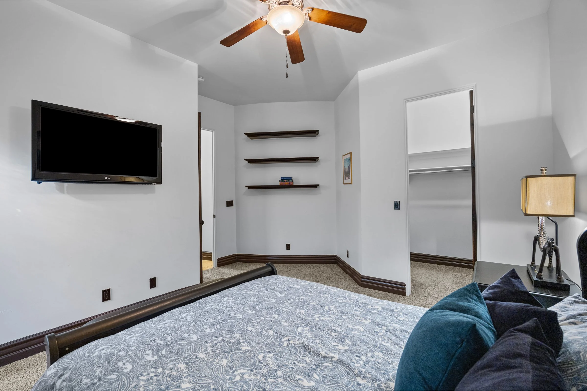 3309 E Sunnydale Dr-59.jpg