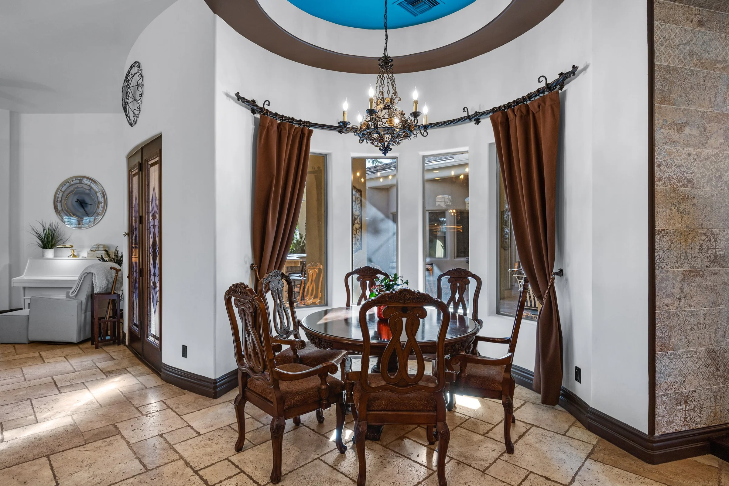 3309 E Sunnydale Dr-21.jpg