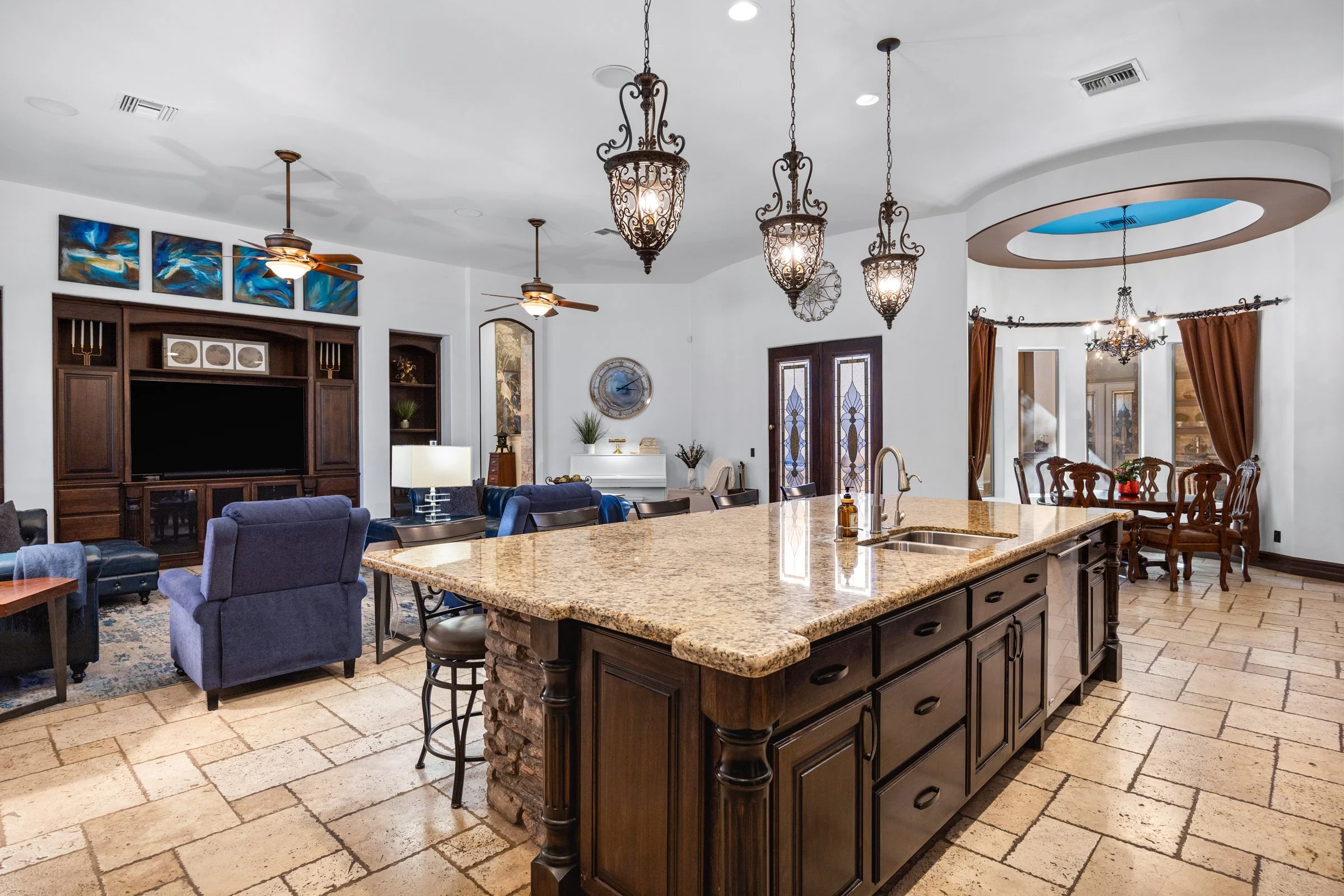 3309 E Sunnydale Dr-19.jpg