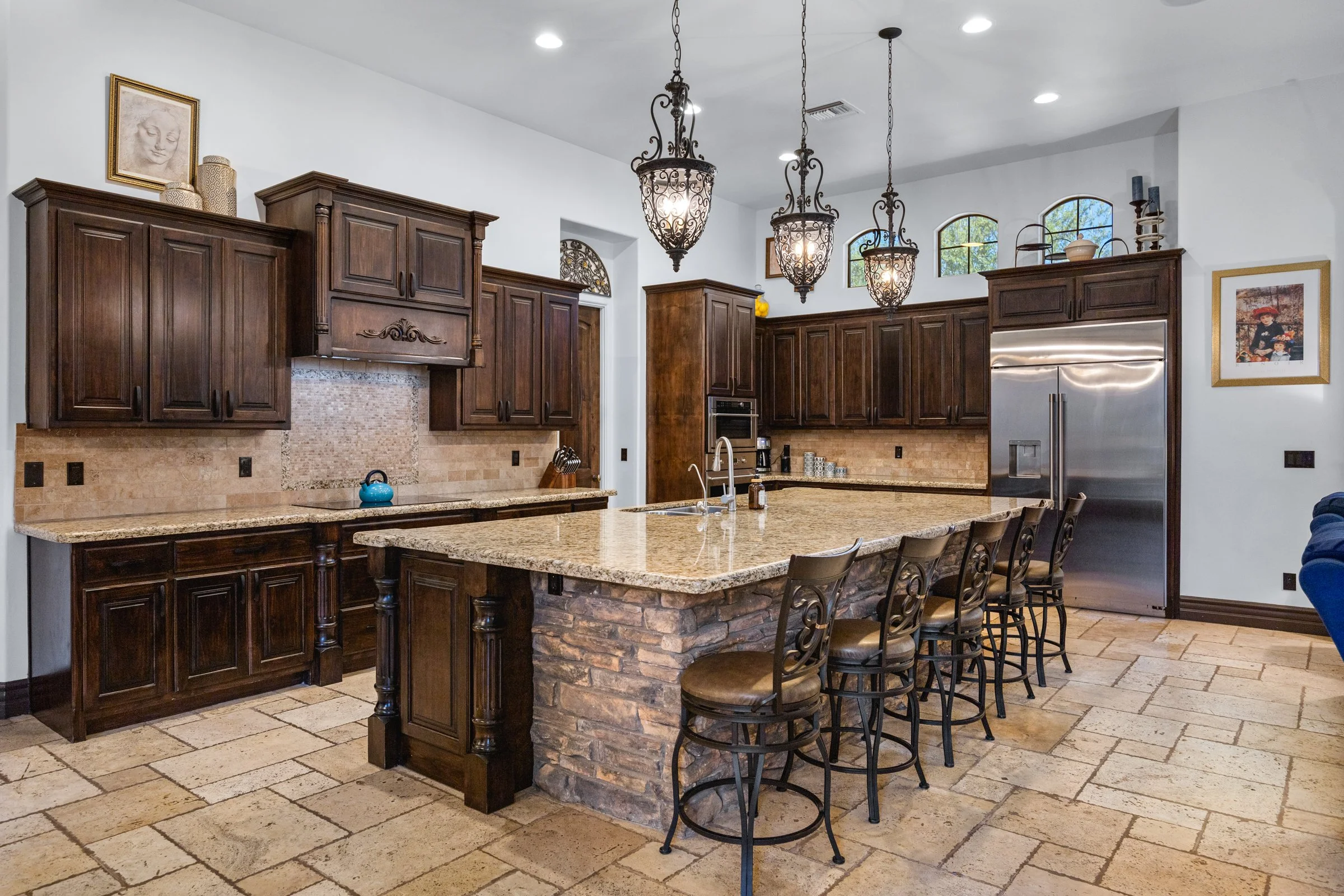 3309 E Sunnydale Dr-14.jpg