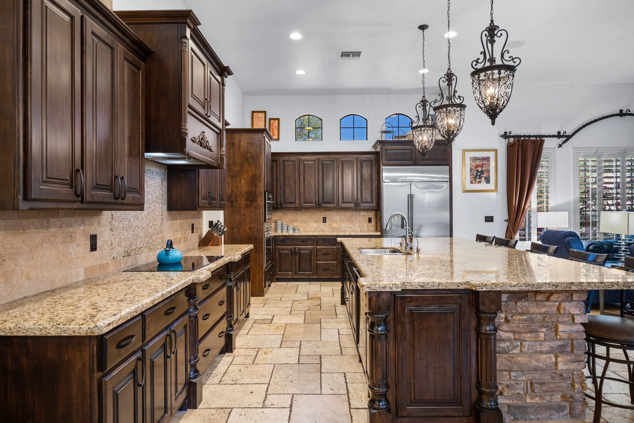 3309 E Sunnydale Dr-15.jpg