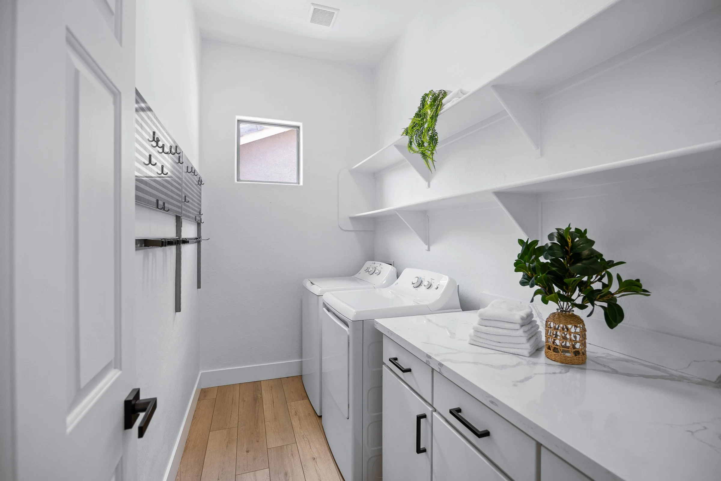 3938 E Dubois Ave-48.jpg