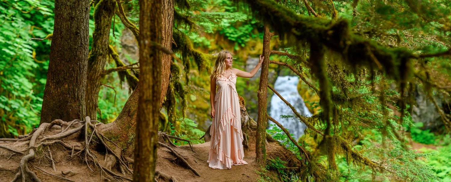 ShalemPhotography-AlaskaSeniorPhotography-McSherry-640-Pano.jpg